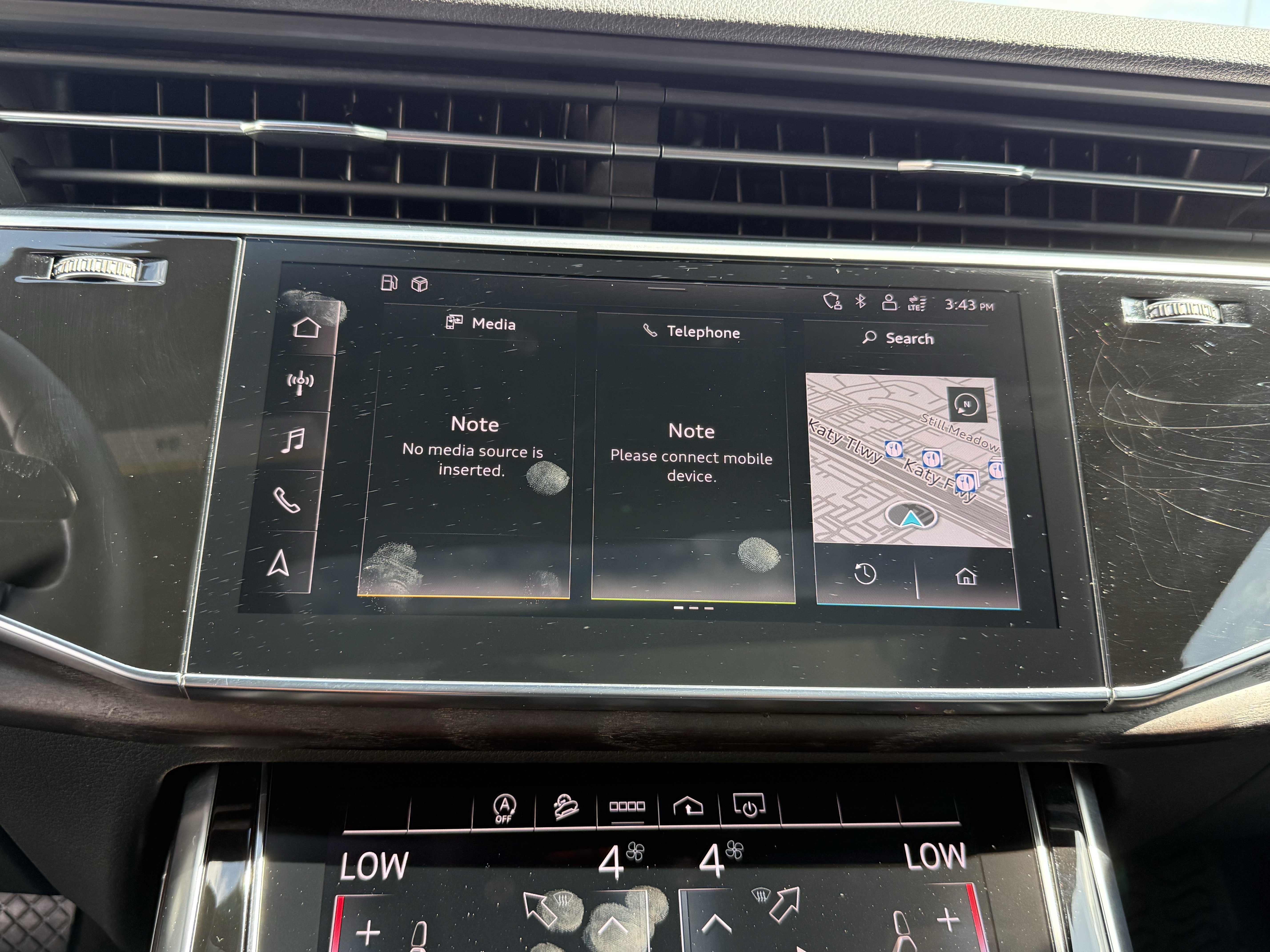 Used 2021 Audi Q8 Premium Plus w/ Premium Plus Package image 20