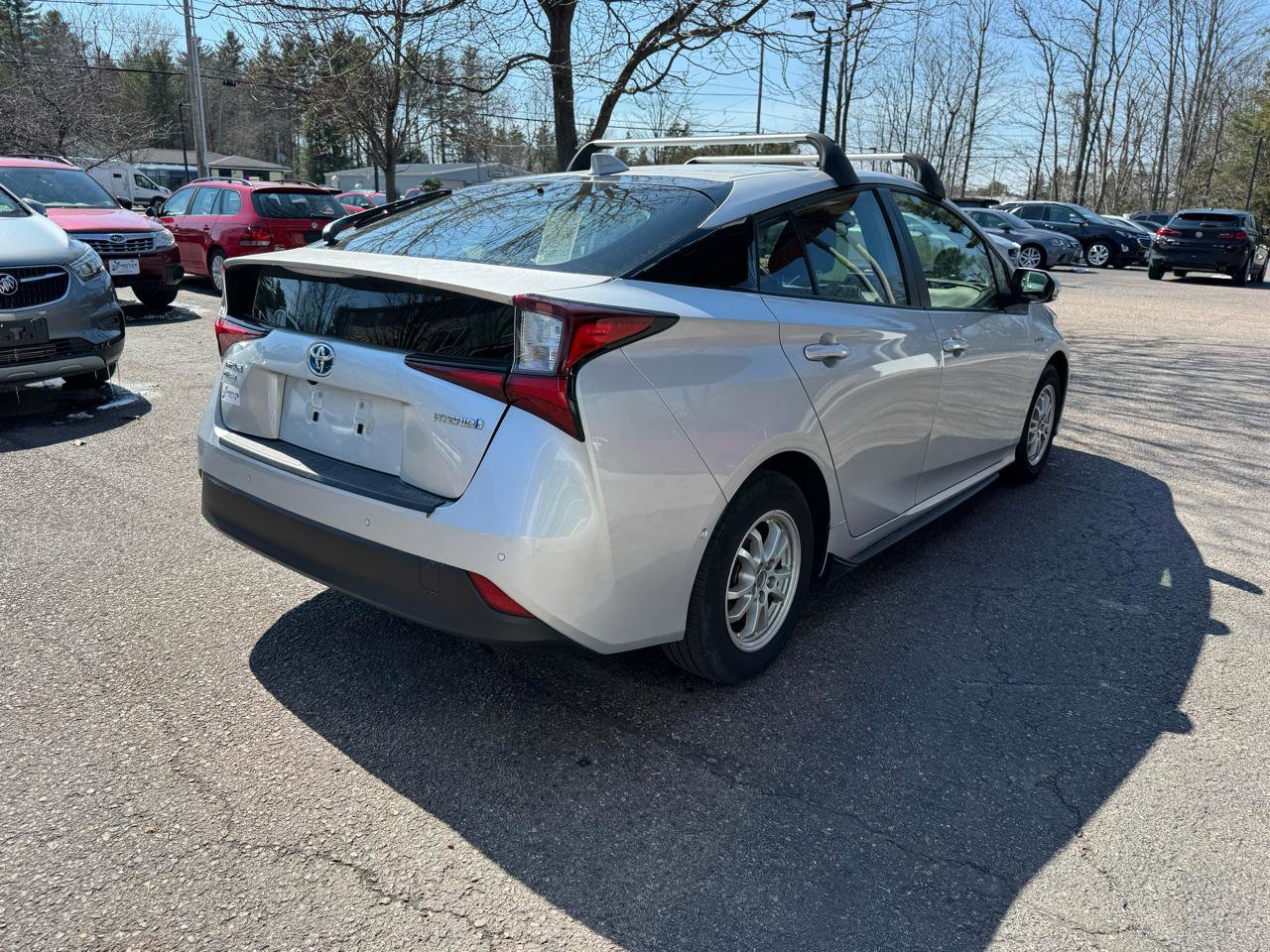 Used 2022 Toyota Prius LE AWD/4WD image 5