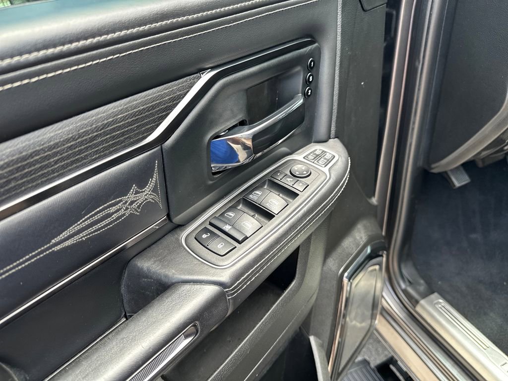 Used 2024 RAM 3500 Limited AWD/4WD image 20