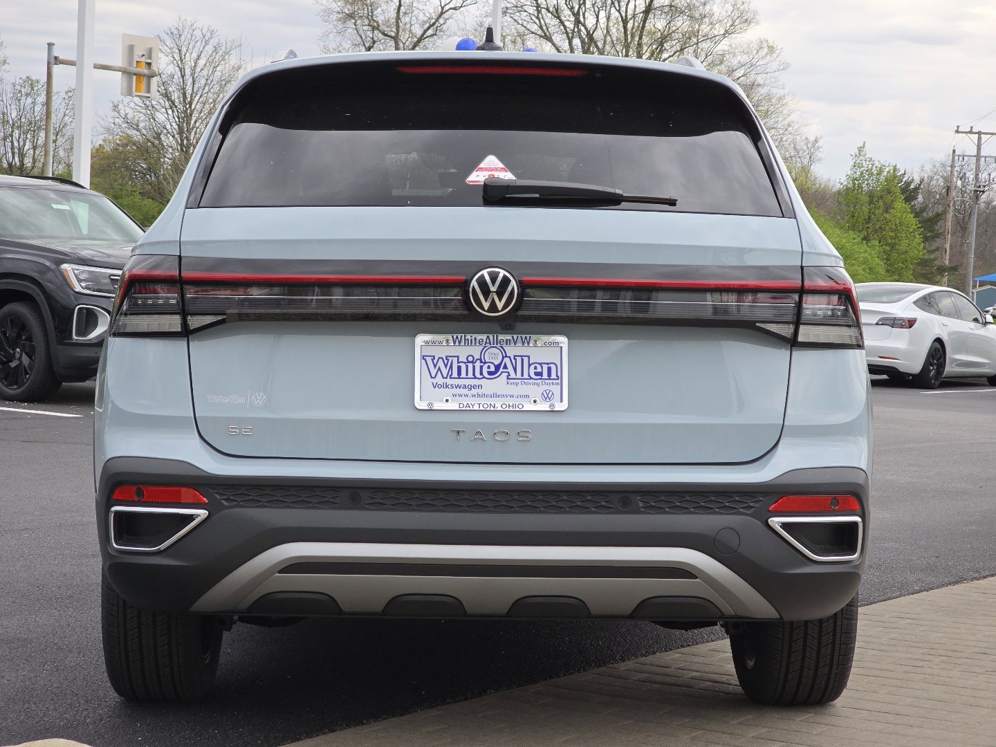 New 2026 Volkswagen Taos SE FWD image 10