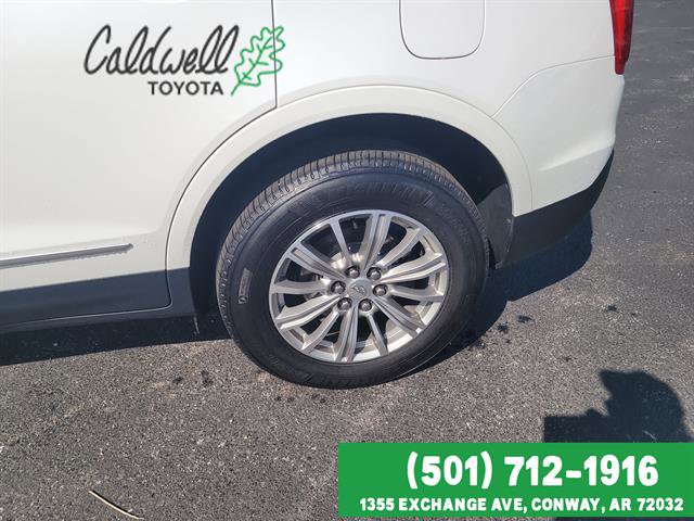 Used 2018 Cadillac XT5 Luxury w/ Driver Awareness Package image 9