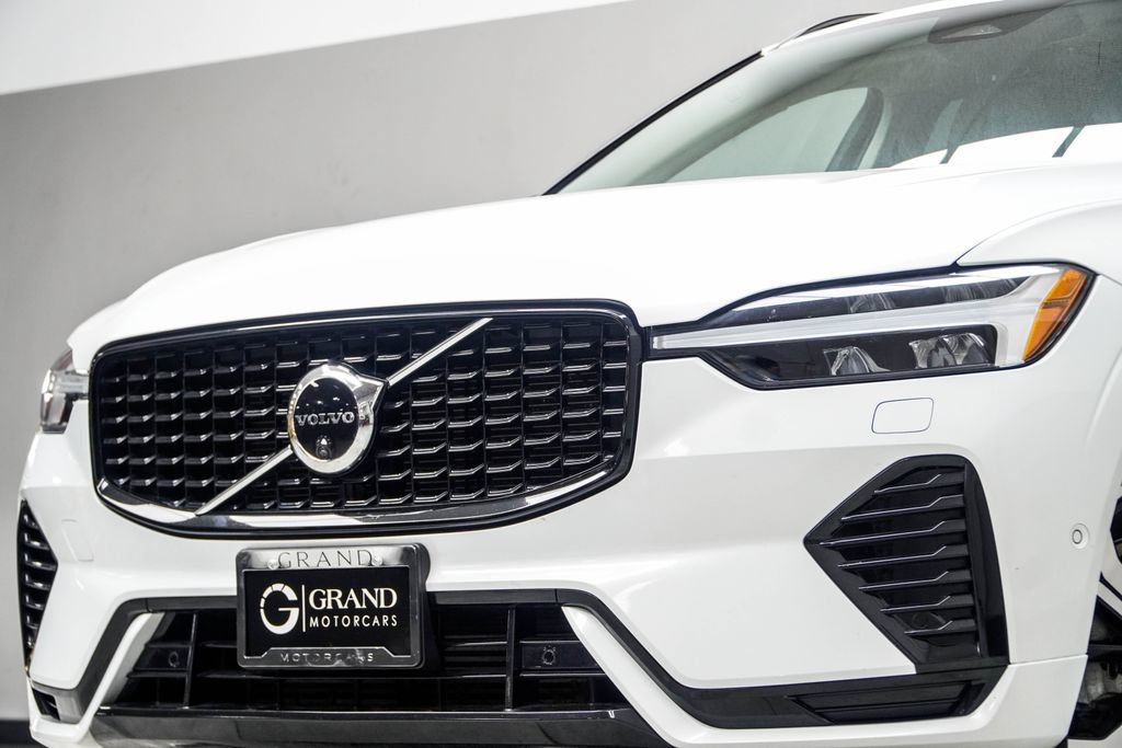 Used 2023 Volvo XC60 T8 Ultimate w/ Climate Package AWD/4WD image 2