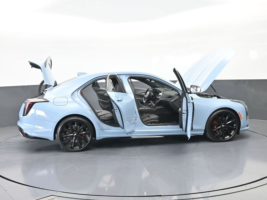 Used 2025 Cadillac CT4 V RWD image 72