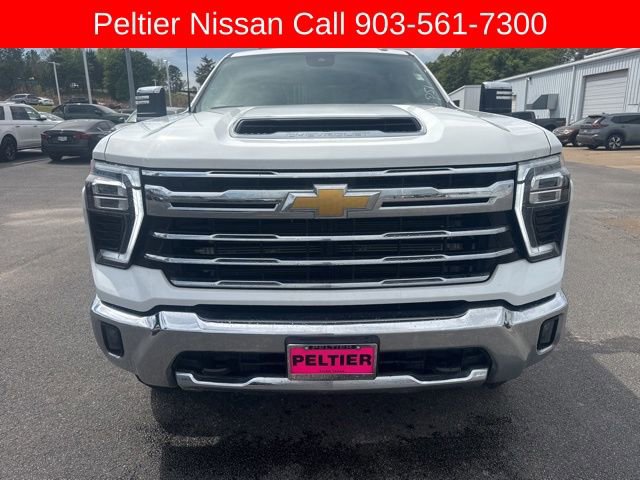 Used 2024 Chevrolet Silverado 2500 LTZ image 8