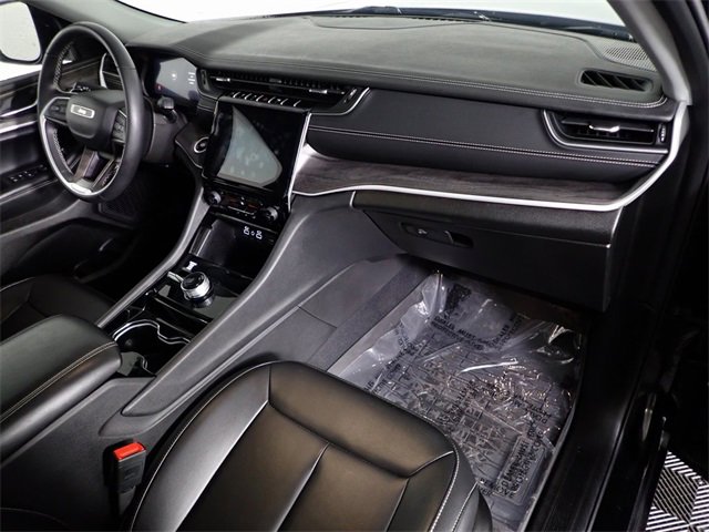 Used 2023 Jeep Grand Cherokee L Limited image 39