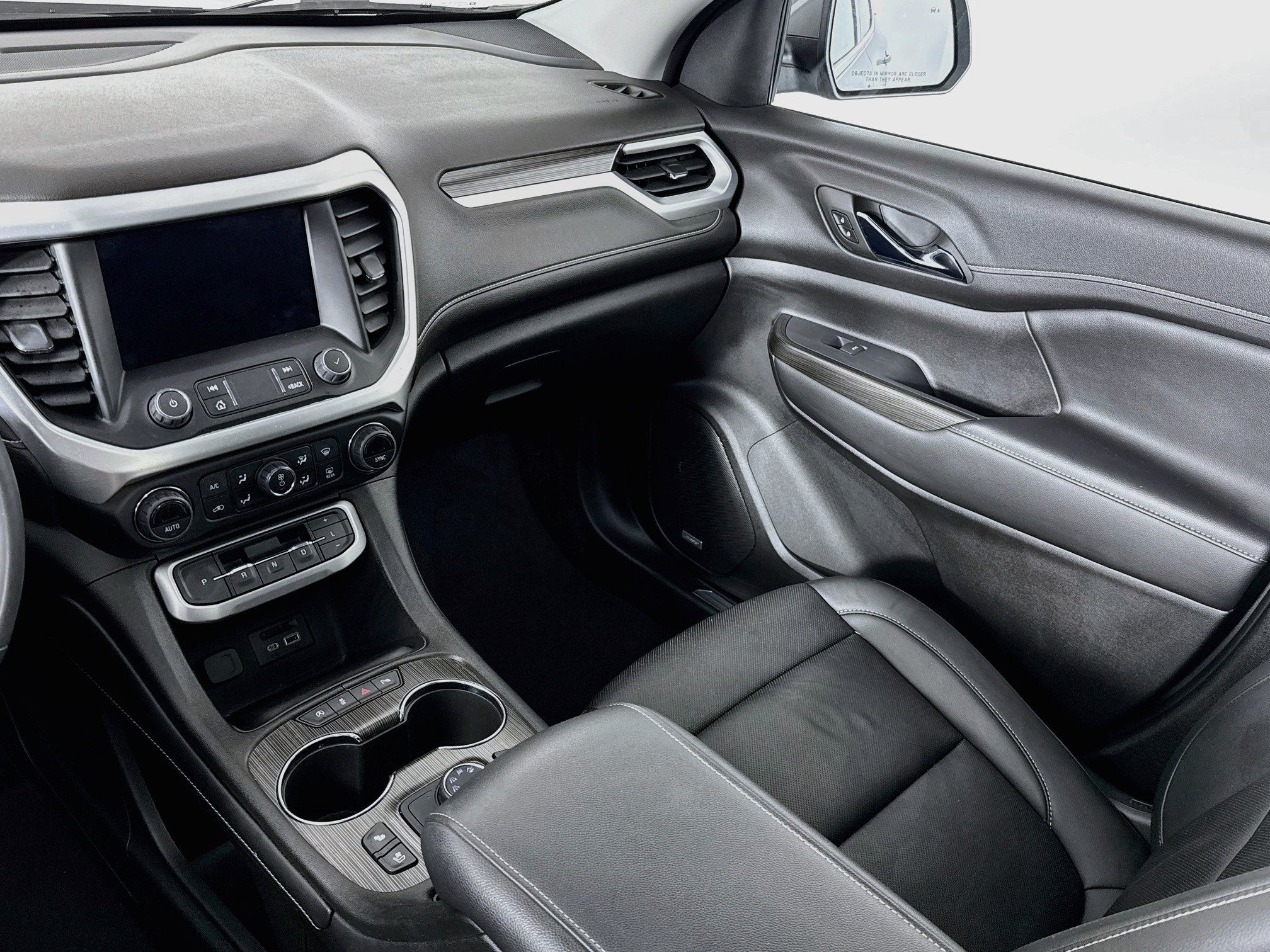 Used 2022 GMC Acadia SLT w/ Technology Package AWD/4WD image 25
