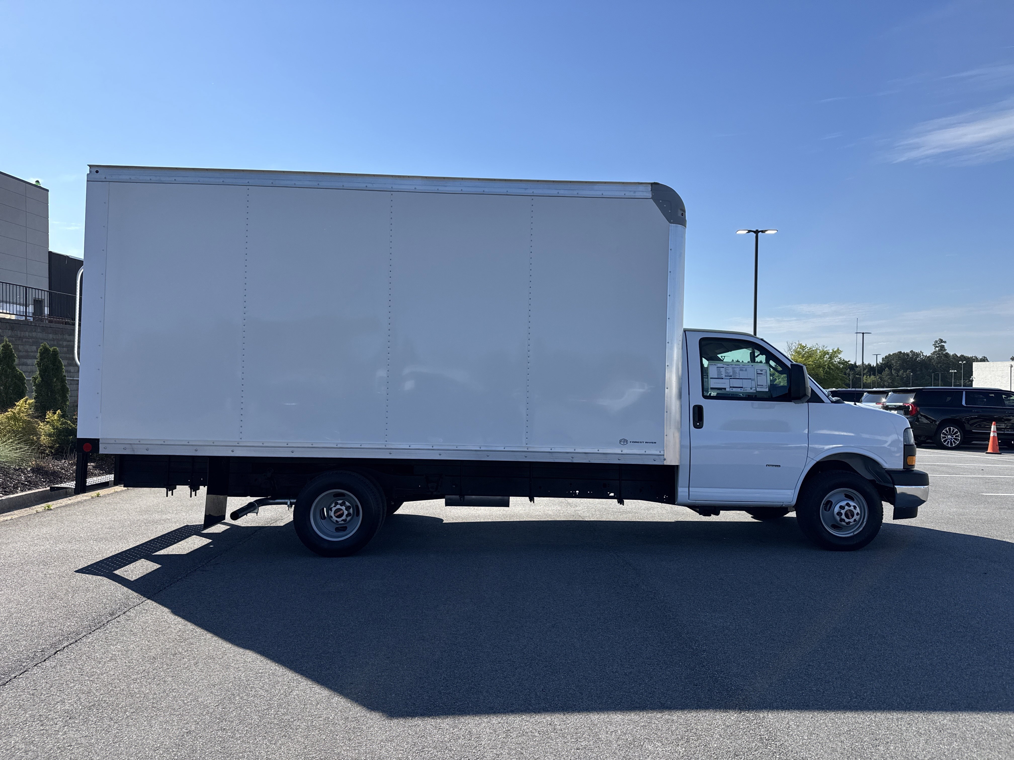 New 2026 GMC Savana 3500 Extended w/ Power Convenience Package RWD image 11