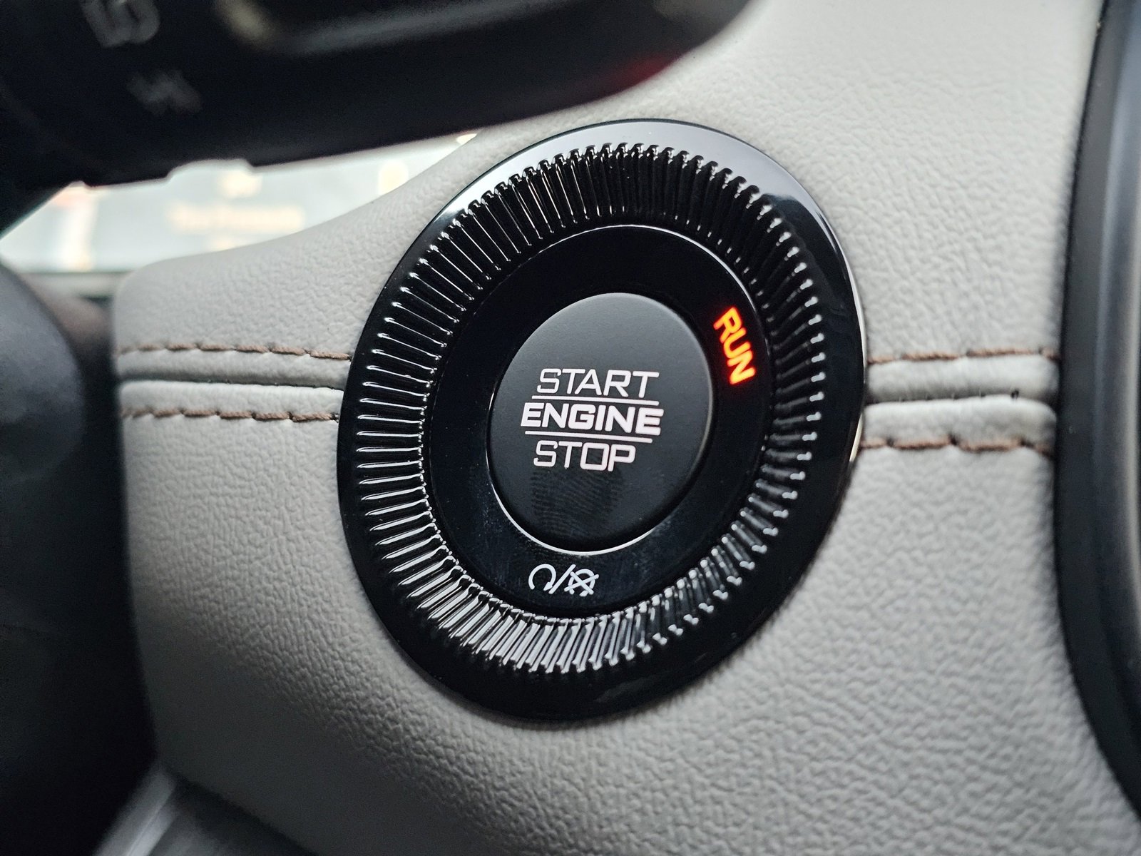 New 2026 Jeep Compass Limited image 15