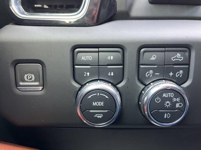 Used 2024 GMC Sierra 1500 Denali Ultimate AWD/4WD image 32