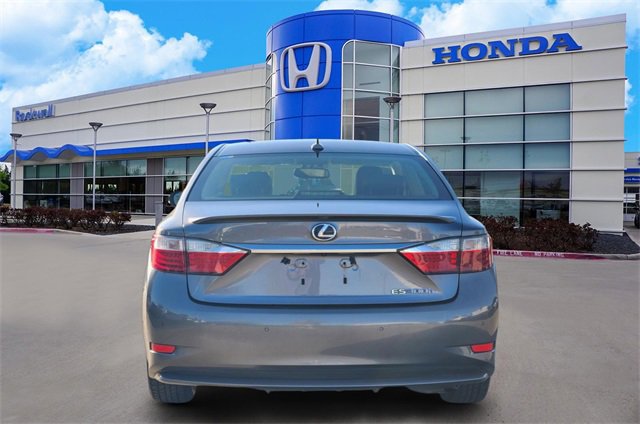 Used 2013 Lexus ES 300h image 5