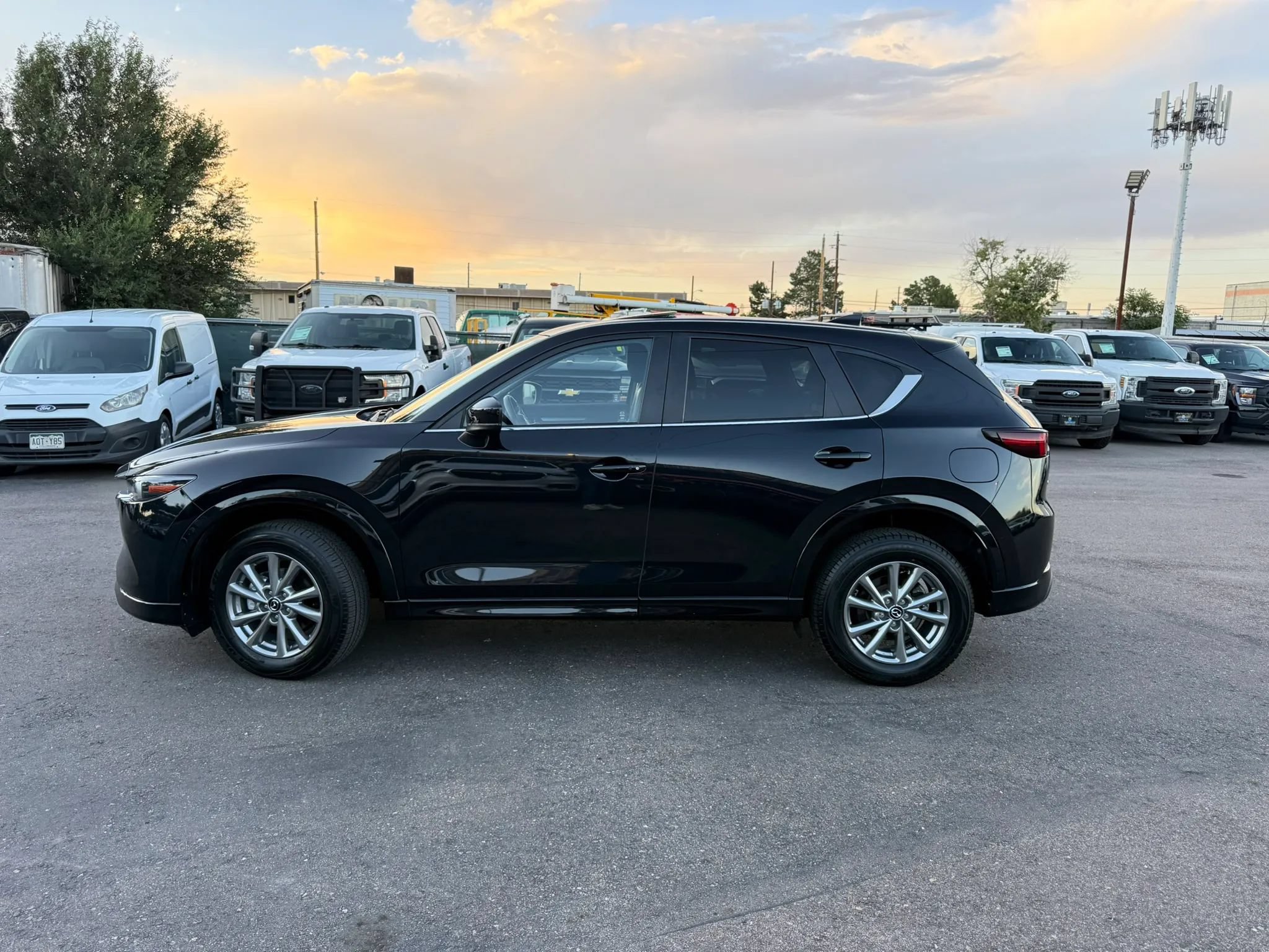 Used 2025 MAZDA CX-5 AWD 2.5 S w/ Preferred Package image 3