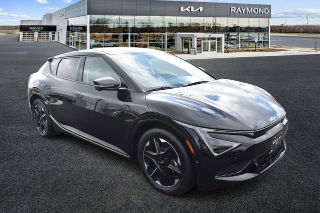 Certified 2025 Kia EV6 Wind