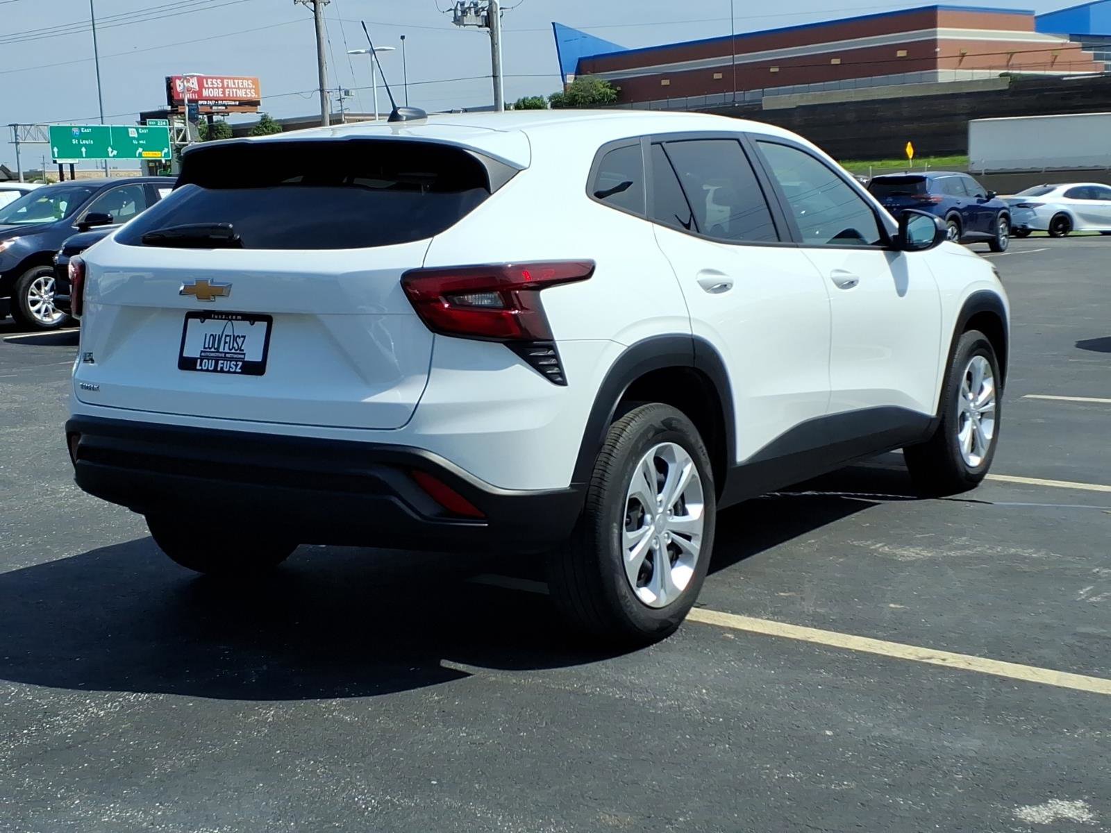 Used 2024 Chevrolet Trax LS FWD image 26