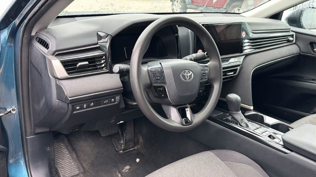 Used 2025 Toyota Camry LE FWD image 12