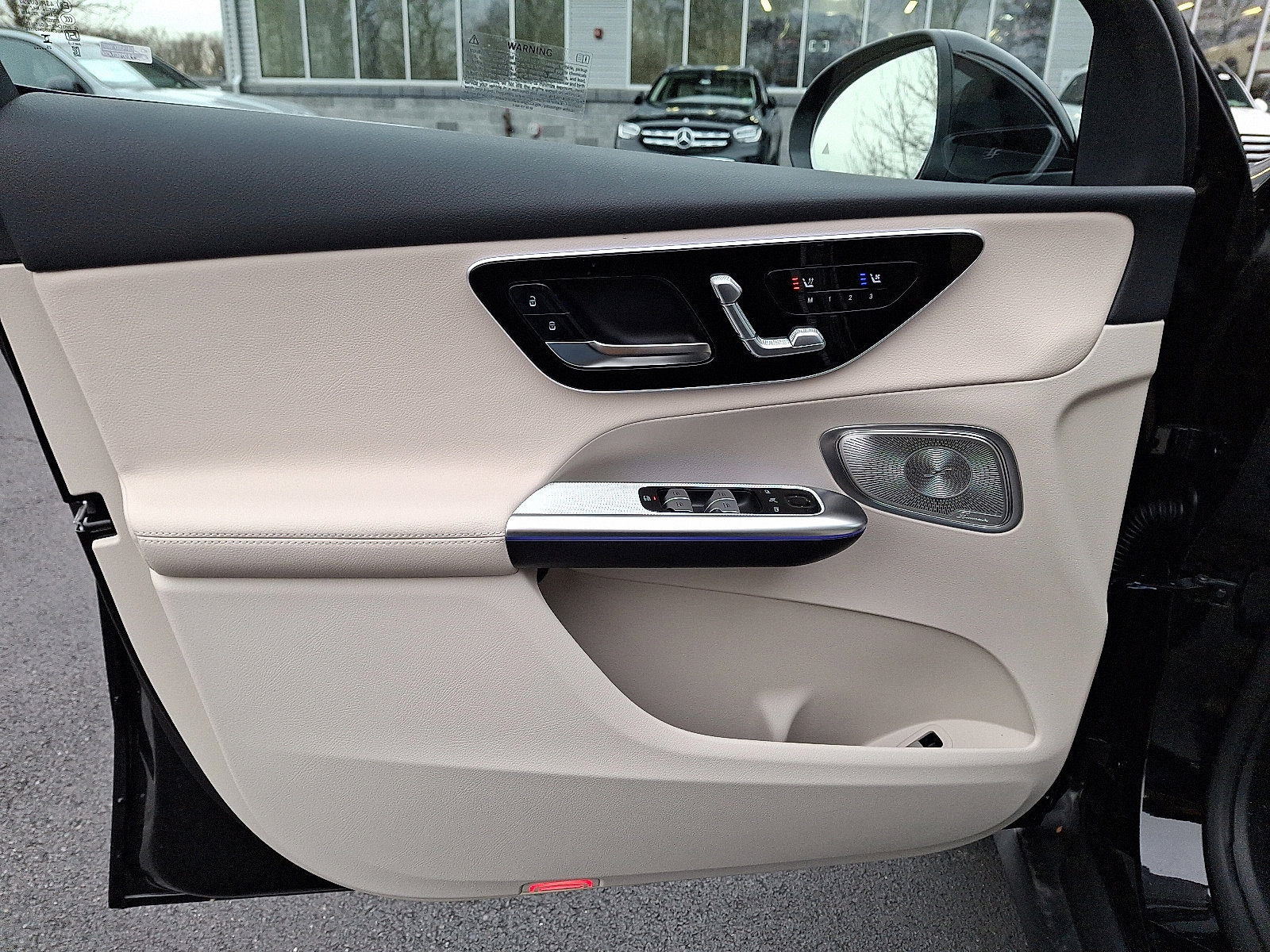 Used 2026 Mercedes-Benz GLC 300 4MATIC image 11