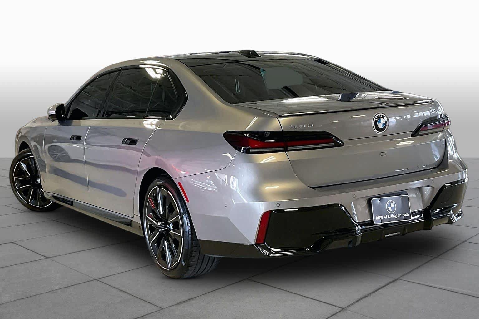 Certified 2023 BMW 740i RWD image 11