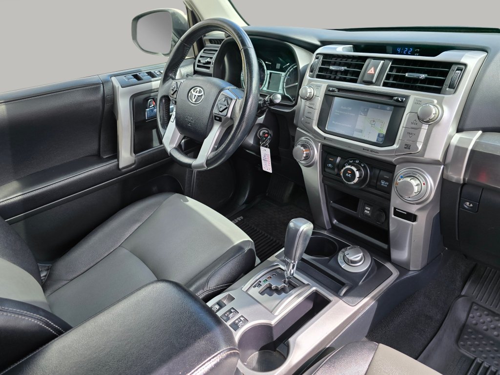 Used 2018 Toyota 4Runner SR5 Premium AWD/4WD image 28