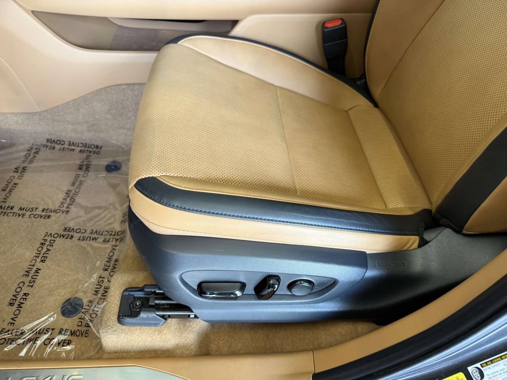 Certified 2024 Lexus RZ 450e Premium w/ Accessory Package (2T) AWD/4WD image 3