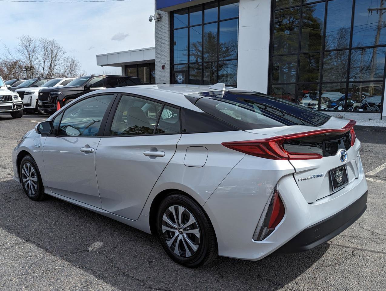 Used 2022 Toyota Prius Prime XLE image 10