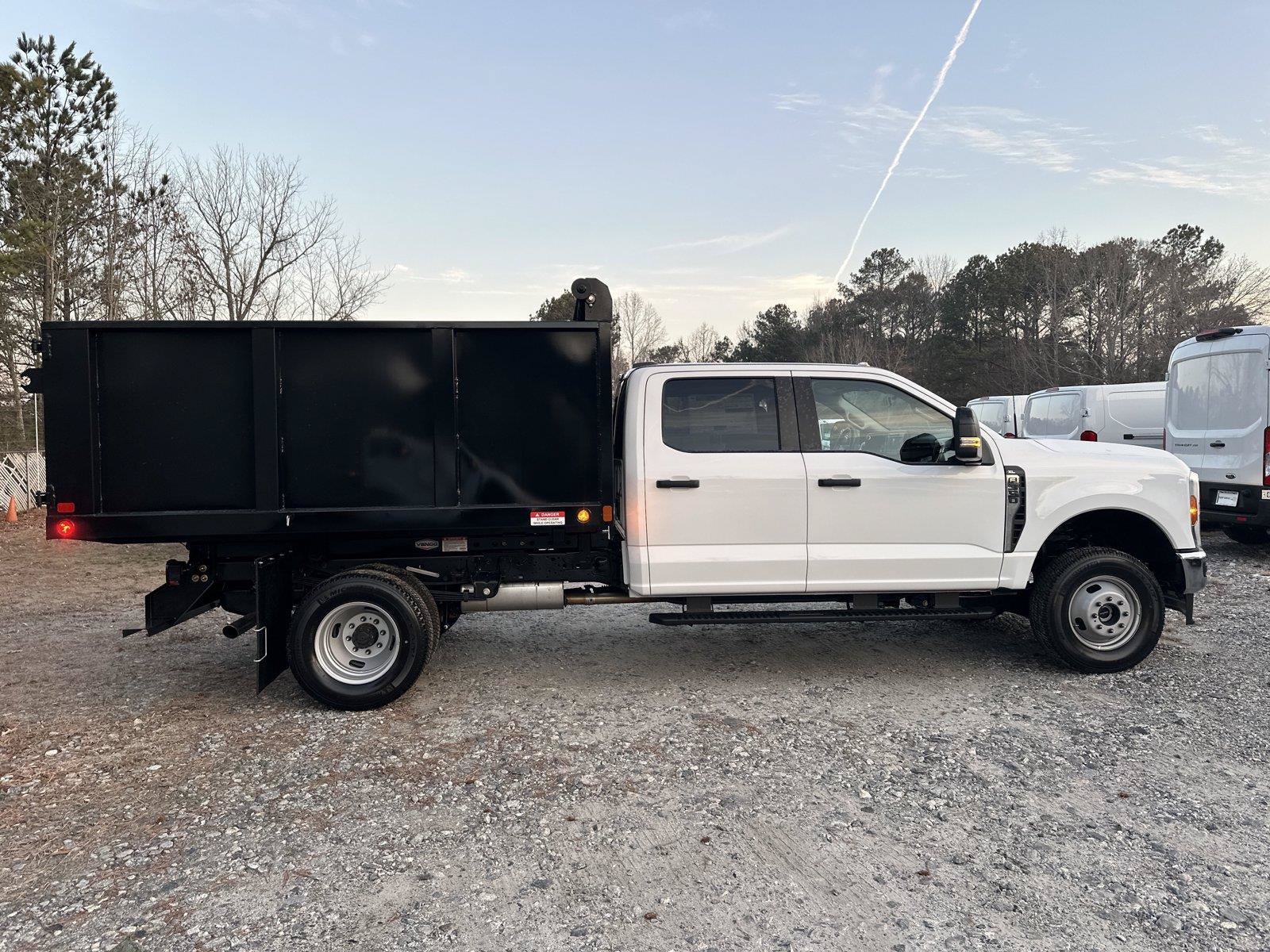 New 2026 Ford F350 XL w/ XL Chrome Package AWD/4WD image 8