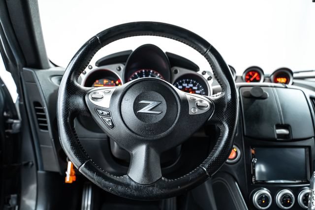 Used 2016 Nissan 370Z Coupe RWD image 22
