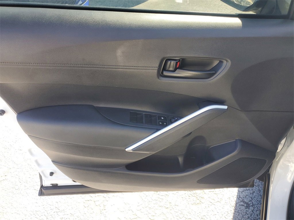 Certified 2023 Toyota Corolla Cross SE image 22