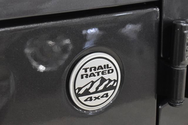Used 2021 Jeep Wrangler Unlimited Sahara AWD/4WD image 35