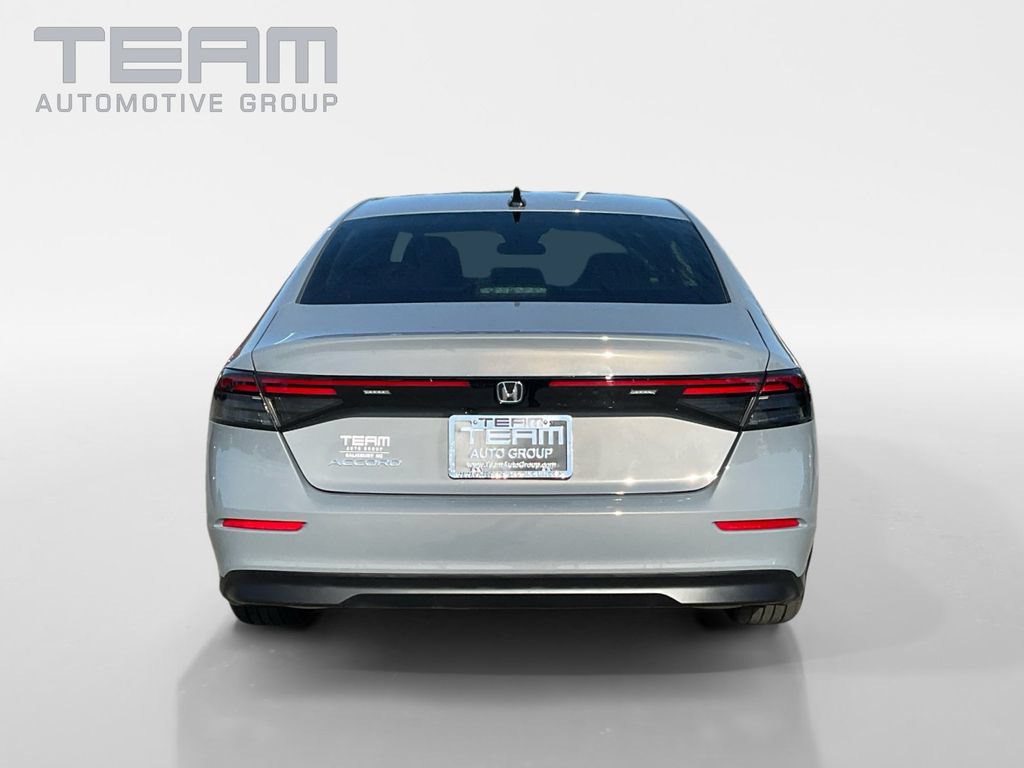 Used 2025 Honda Accord SE image 6