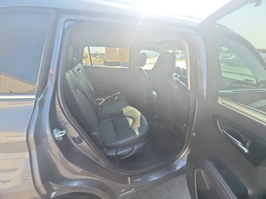 Used 2022 Toyota Highlander XLE AWD/4WD image 31