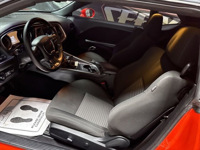 Used 2020 Dodge Challenger R/T RWD image 6