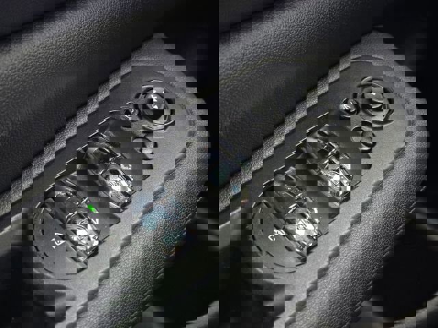 Used 2017 MINI Cooper Clubman ALL4 image 30