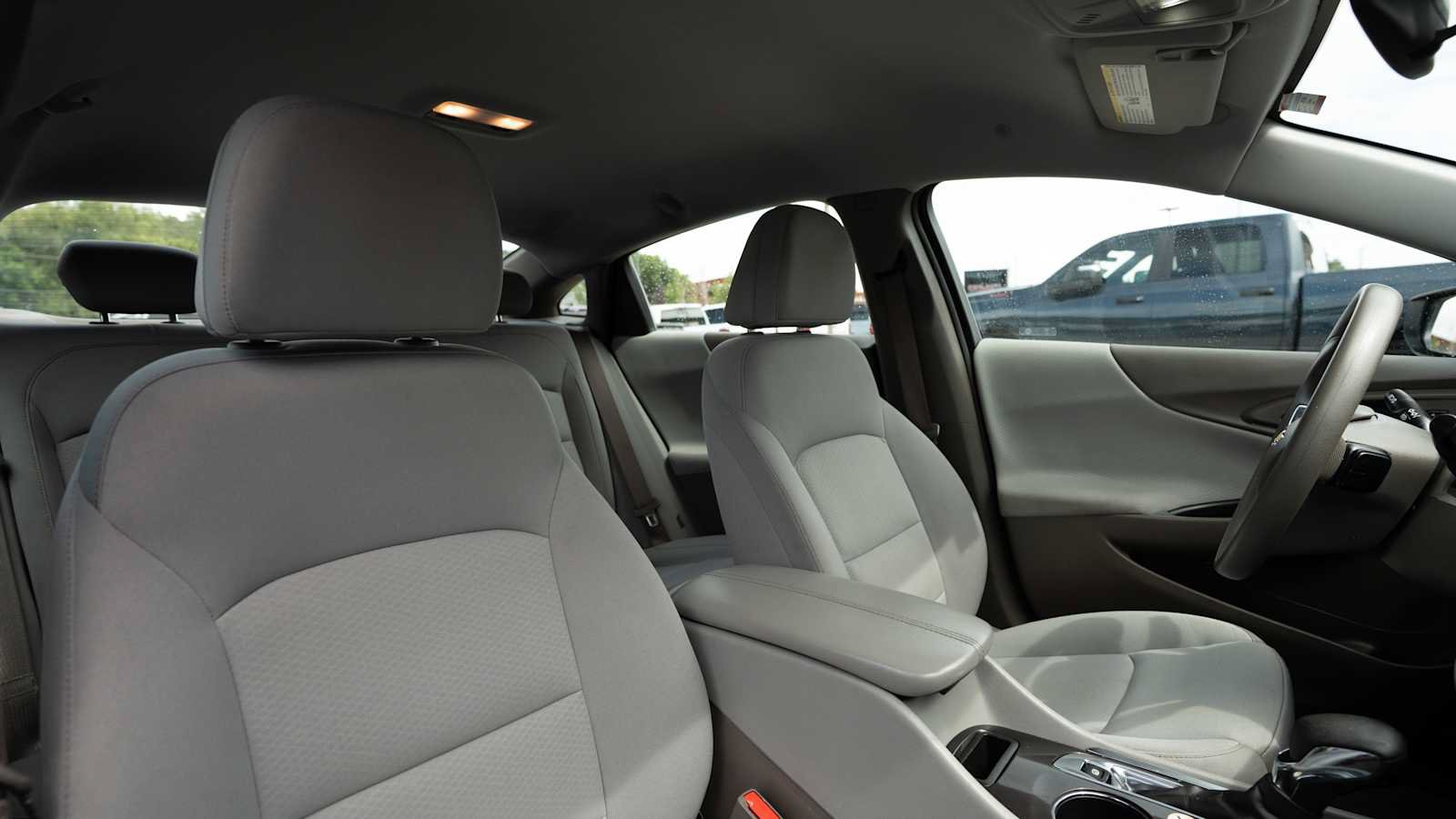 Used 2024 Chevrolet Malibu LT FWD image 9