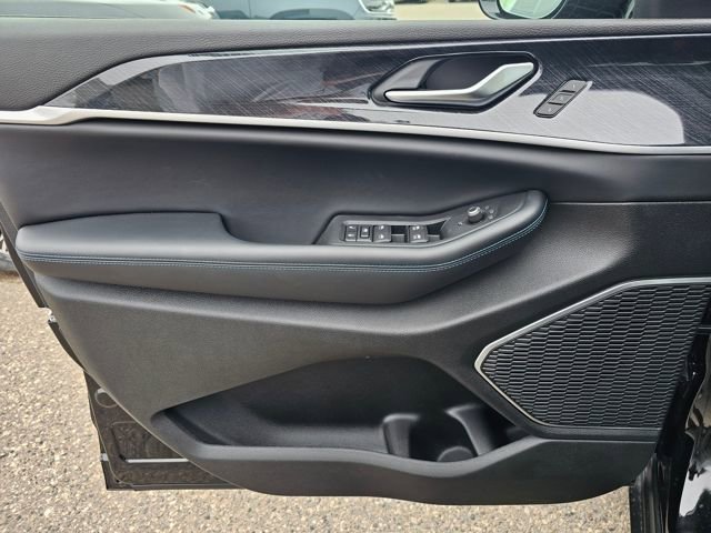 New 2025 Jeep Grand Cherokee Trailhawk image 21