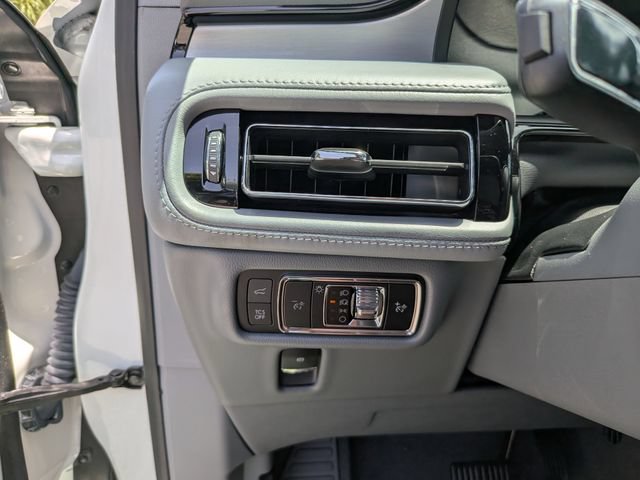 Used 2023 Lincoln Nautilus Reserve FWD image 29