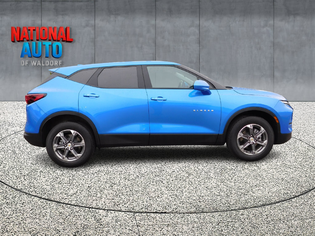 Used 2026 Chevrolet Blazer LT AWD/4WD image 4