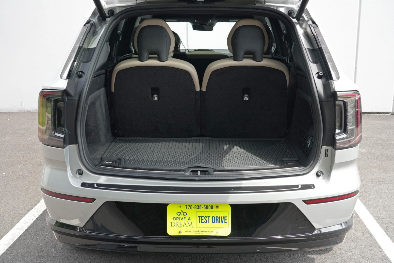 Used 2025 Volvo EX90 Ultra AWD/4WD image 10