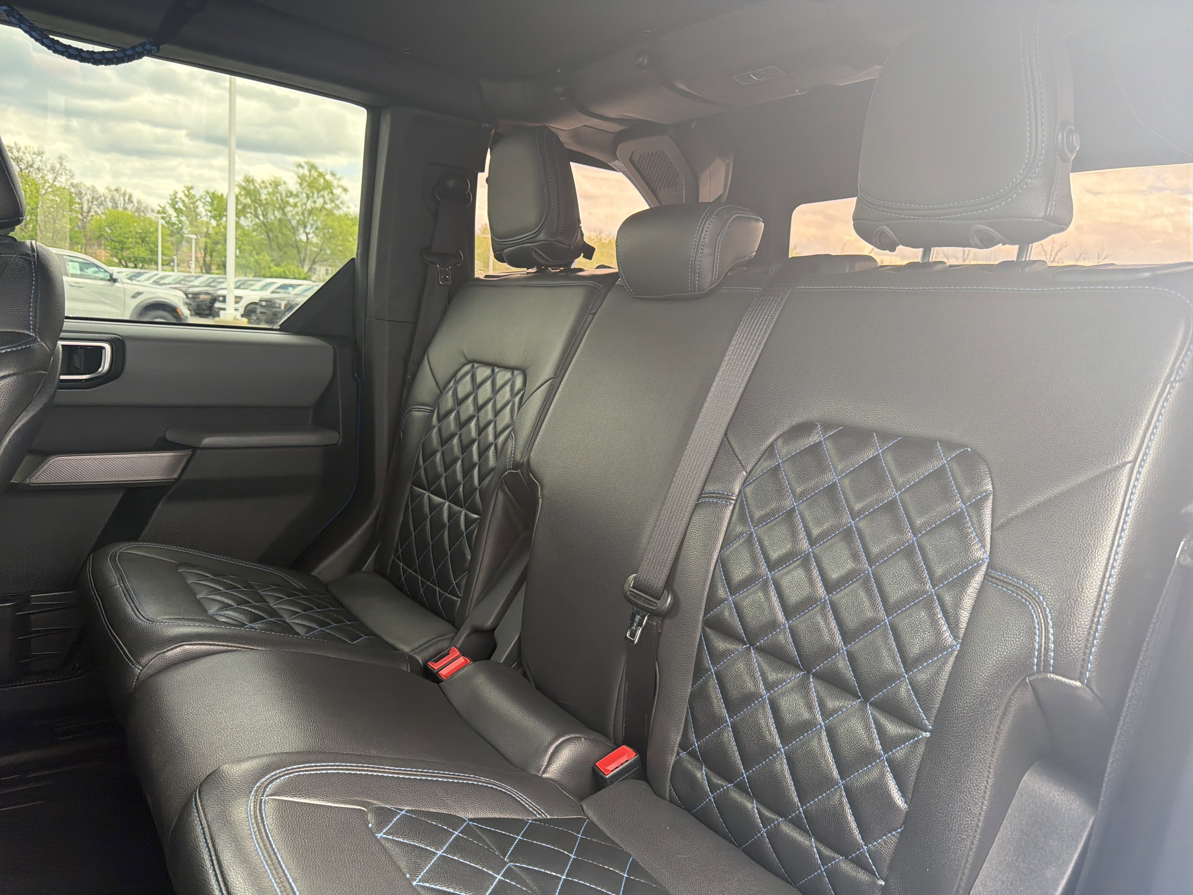 Used 2022 Ford Bronco Black Diamond AWD/4WD image 13