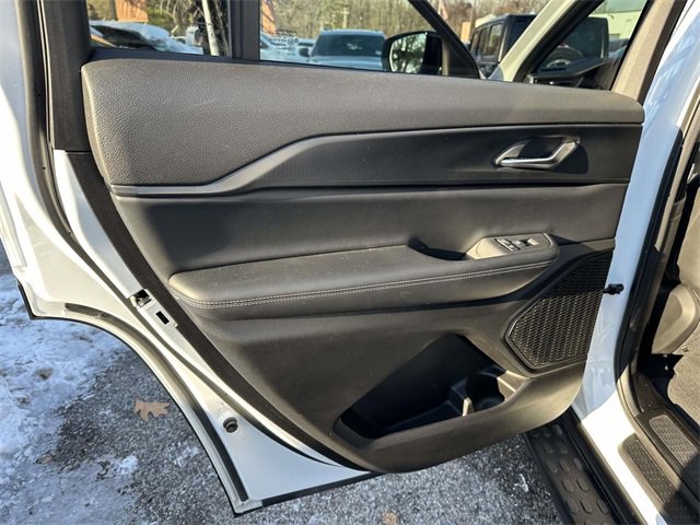 Certified 2024 Jeep Grand Cherokee L Altitude image 18