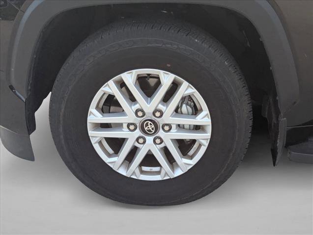 Used 2025 Toyota Sequoia SR5 AWD/4WD image 6