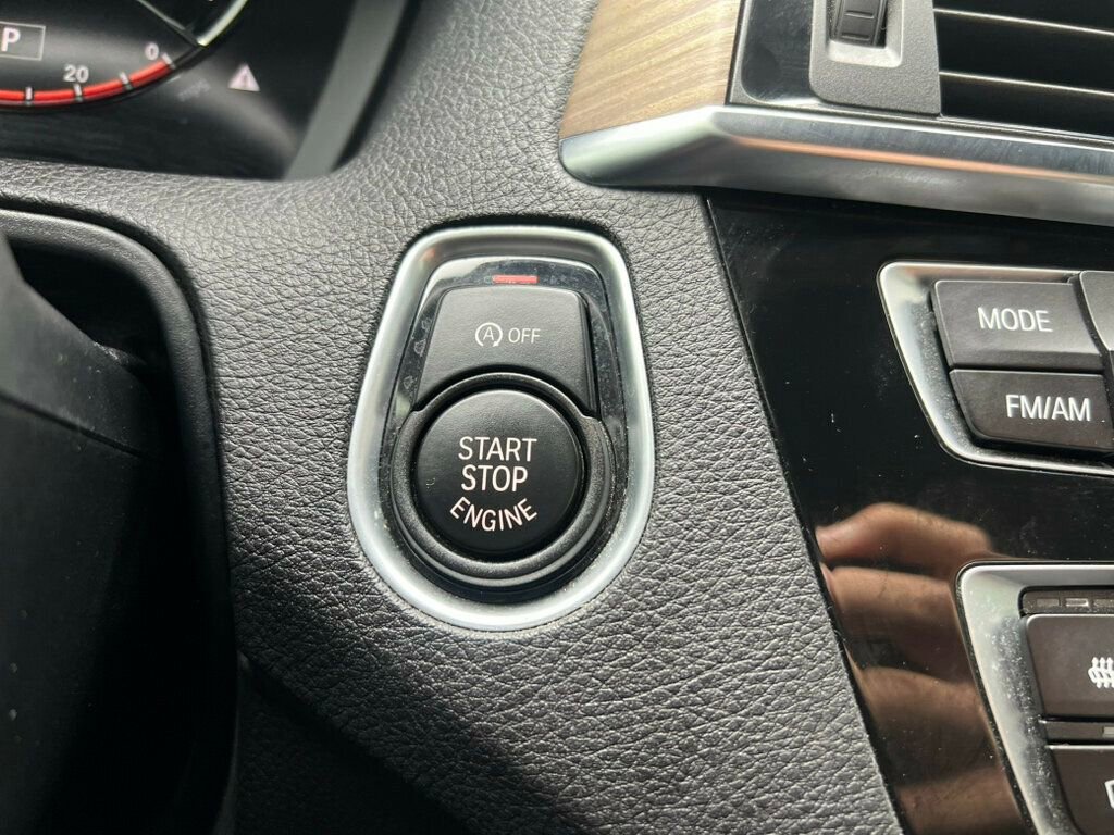 Used 2019 BMW 230i xDrive Convertible w/ Convenience Package image 22