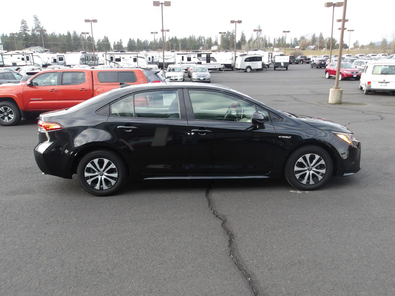 Used 2020 Toyota Corolla LE FWD image 6