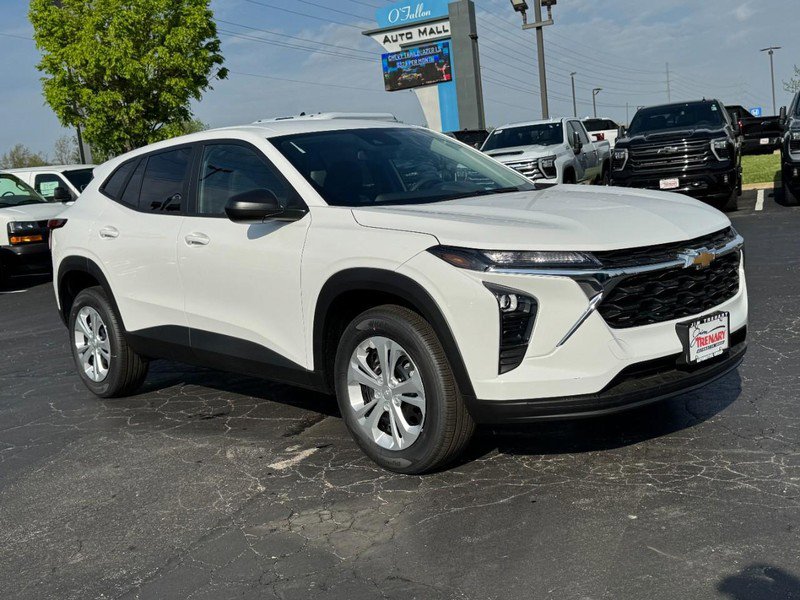 New 2026 Chevrolet Trax LS w/ Driver Confidence Package FWD image 26