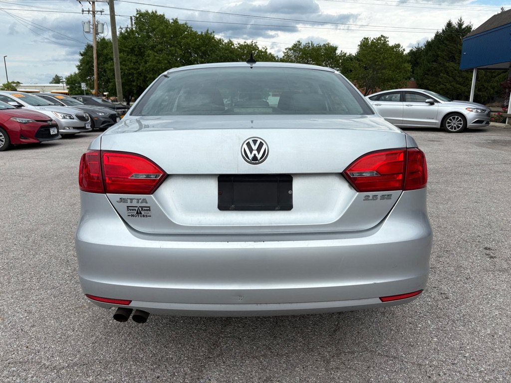 Used 2012 Volkswagen Jetta SE FWD image 5