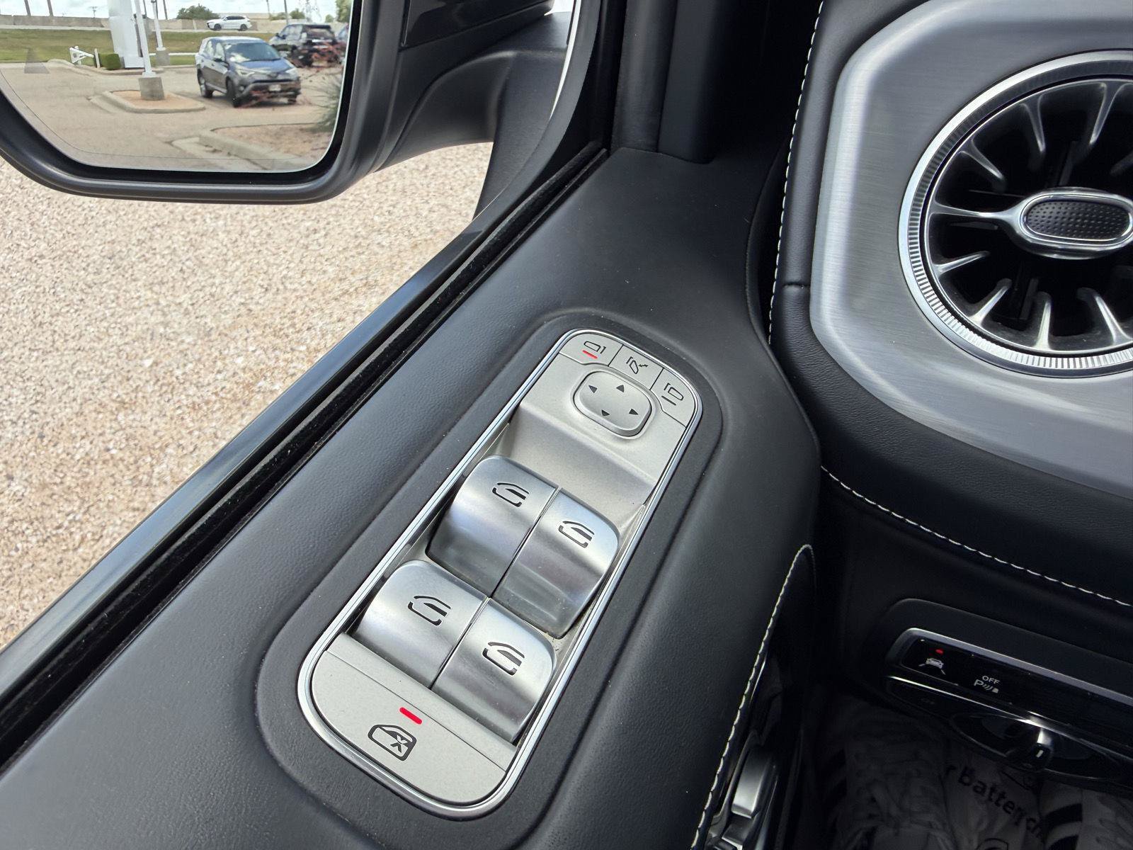 Used 2023 Mercedes-Benz G 63 AMG 4MATIC image 32