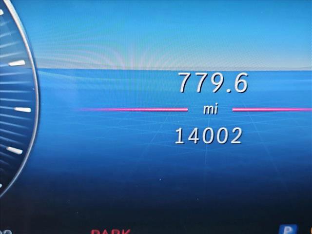 Used 2024 Mercedes-Benz GLS 580 4MATIC image 11