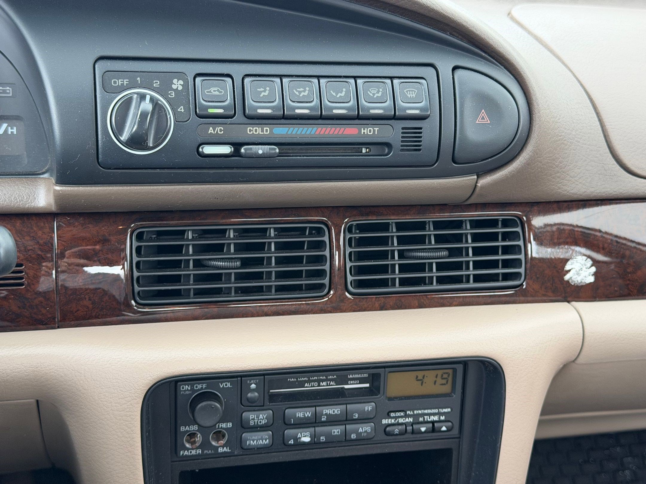 Used 1995 Nissan Altima SE image 24