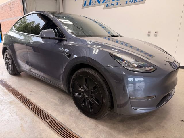 Used 2020 Tesla Model Y Long Range AWD/4WD image 2