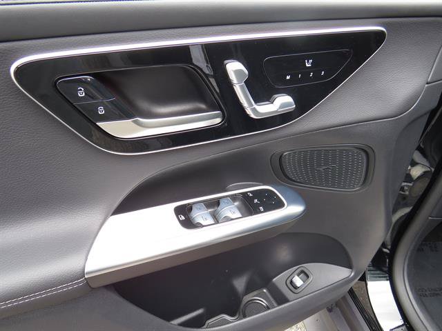 Used 2026 Mercedes-Benz GLC 300 4MATIC image 9