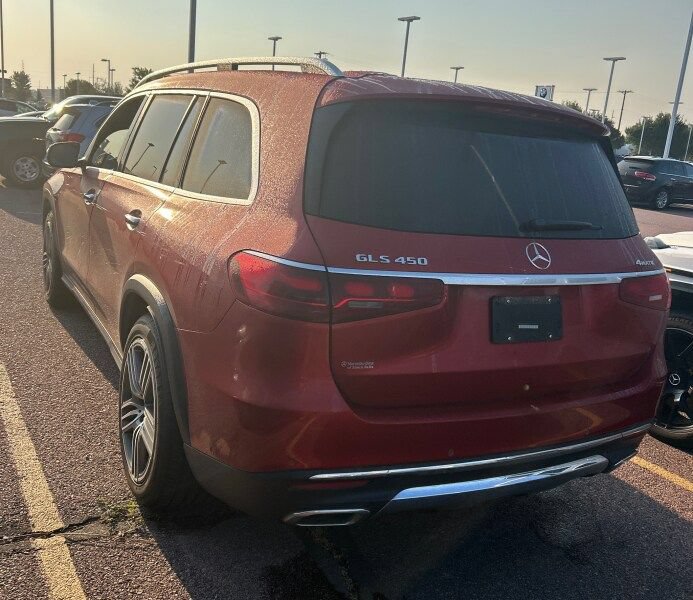 Used 2024 Mercedes-Benz GLS 450 4MATIC image 20