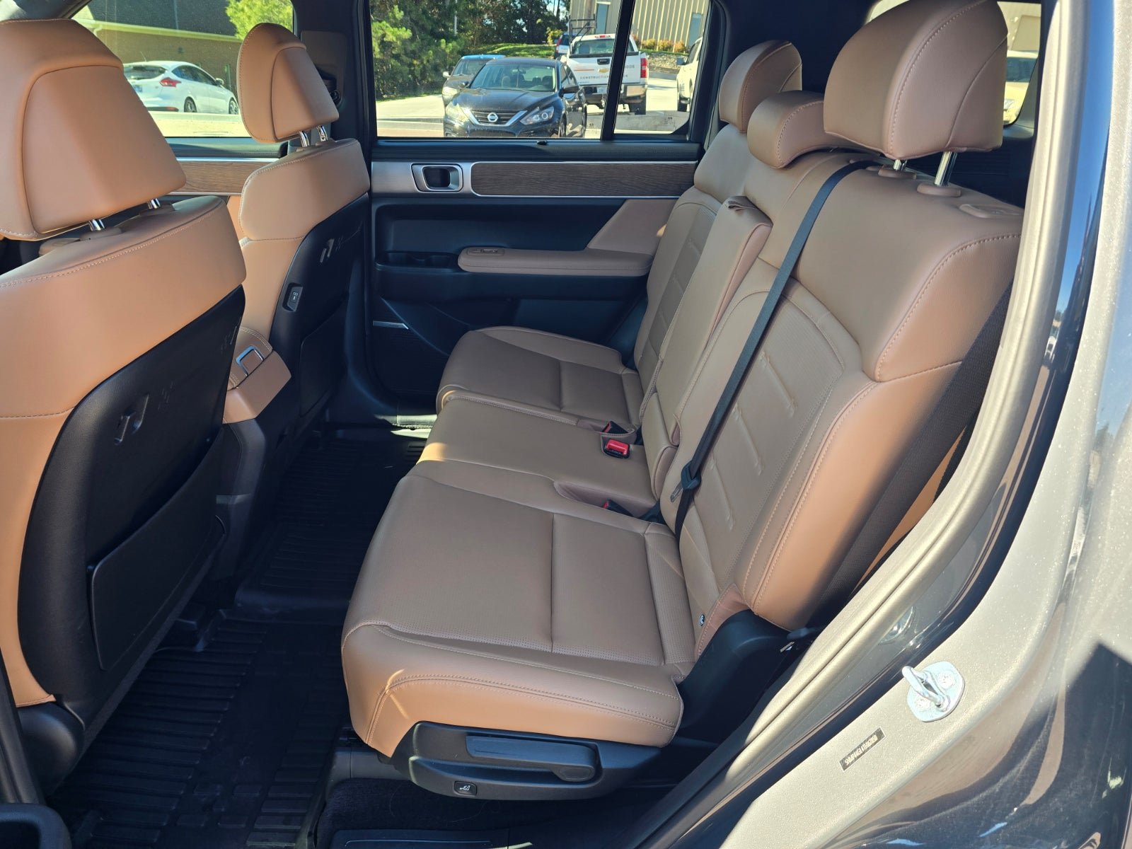 Certified 2026 Hyundai Santa Fe Limited FWD image 10